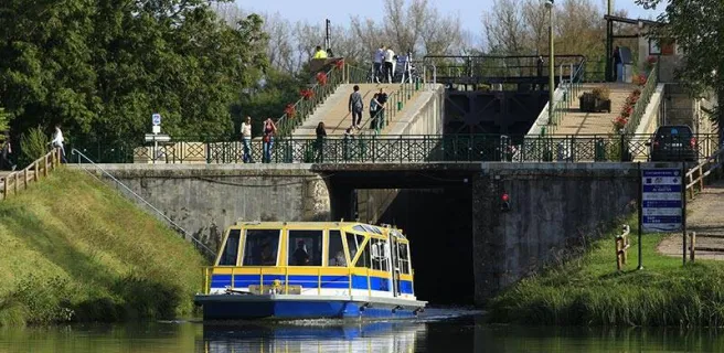 Bateau Promenade - Le Latéral - Croisière Découverte