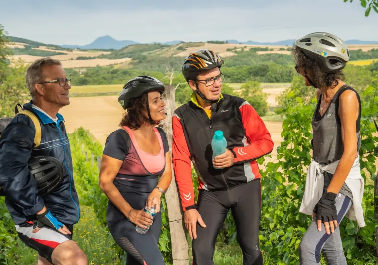Cyclistes sur la Via Allier vers Pont-du-Château